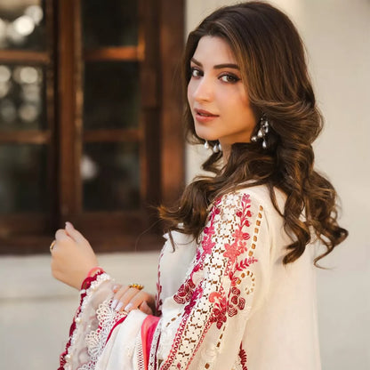 Kinza Inspired Embroidered Luxury Lawn Suit – 3 Piece
