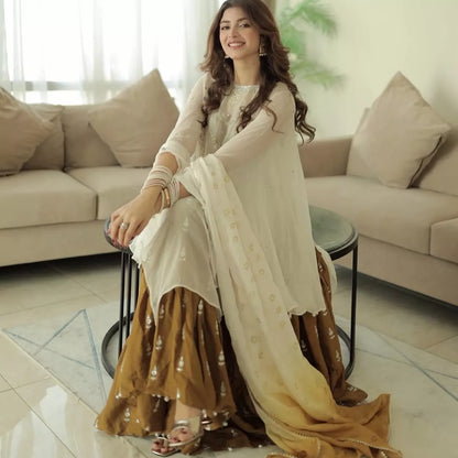 Sunehri Luxury Raw Silk & Chiffon Suit – 3 Piece