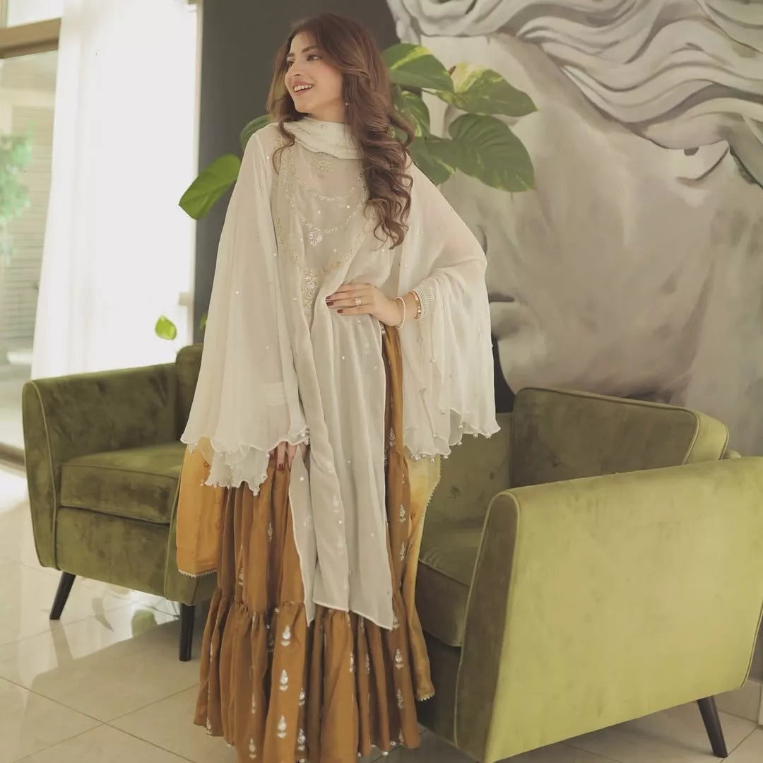 Sunehri Luxury Raw Silk & Chiffon Suit – 3 Piece